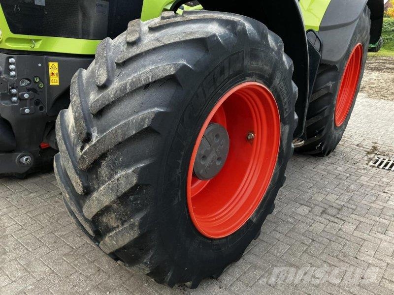 CLAAS Axion 950 트랙터