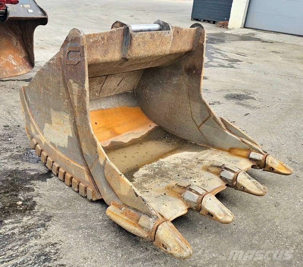 Komatsu PC240LC-11E0 Εκσκαφείς με ερπύστριες