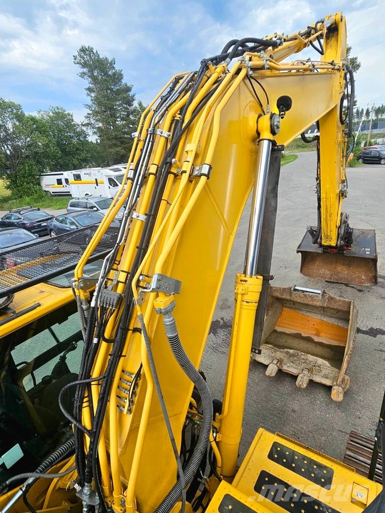 Komatsu PC240LC-11E0 Εκσκαφείς με ερπύστριες