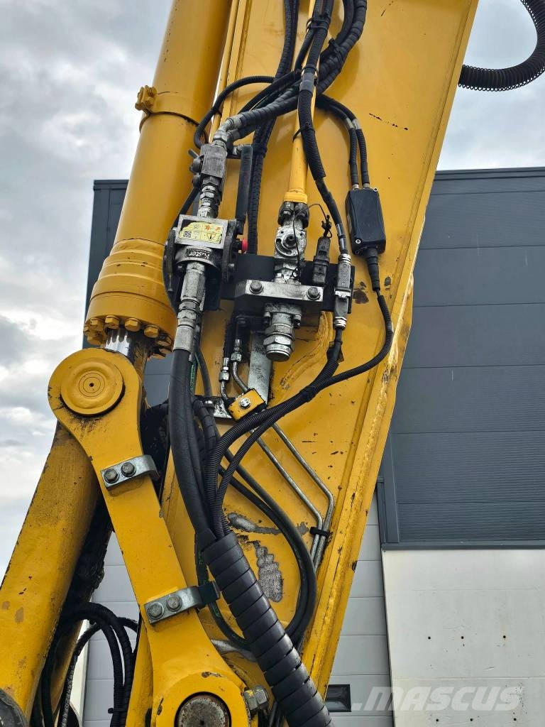 Komatsu PC240LC-11E0 Εκσκαφείς με ερπύστριες