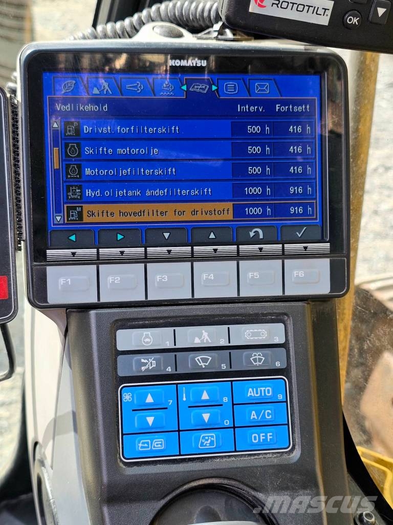 Komatsu PC240LC-11E0 Εκσκαφείς με ερπύστριες