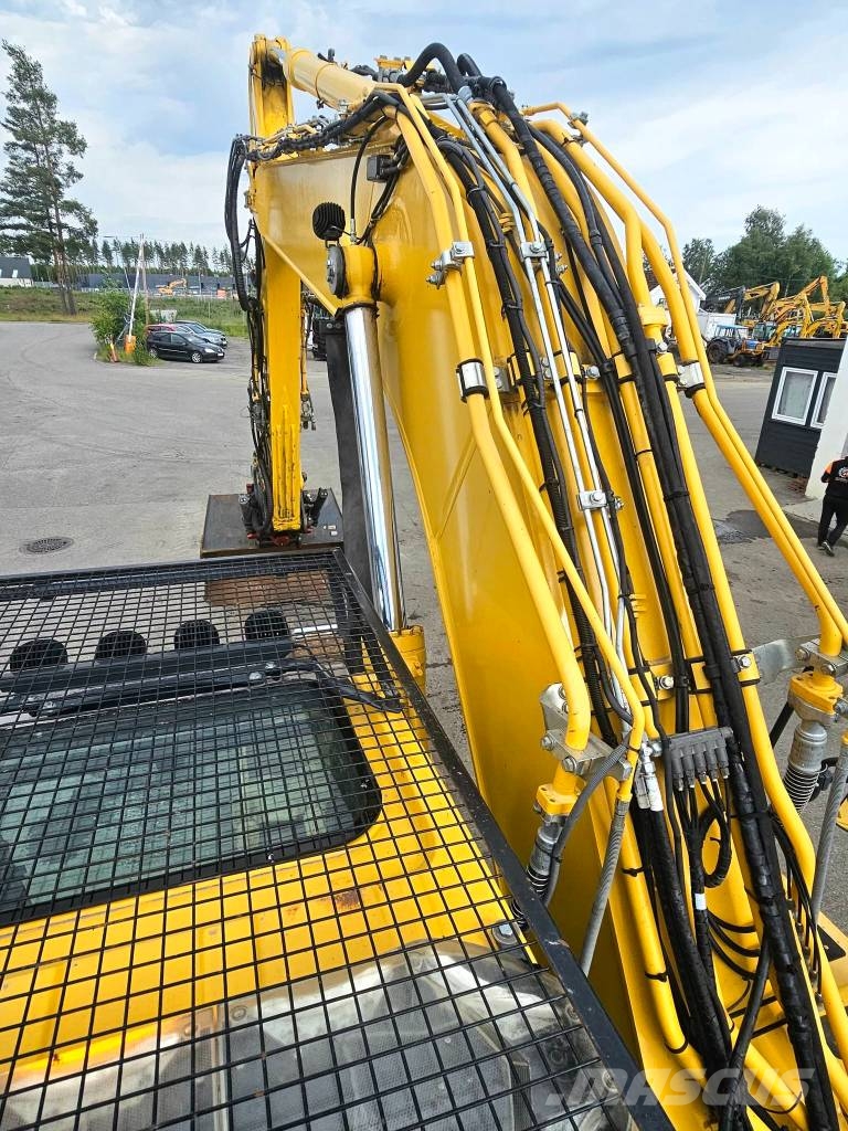 Komatsu PC240LC-11E0 Εκσκαφείς με ερπύστριες