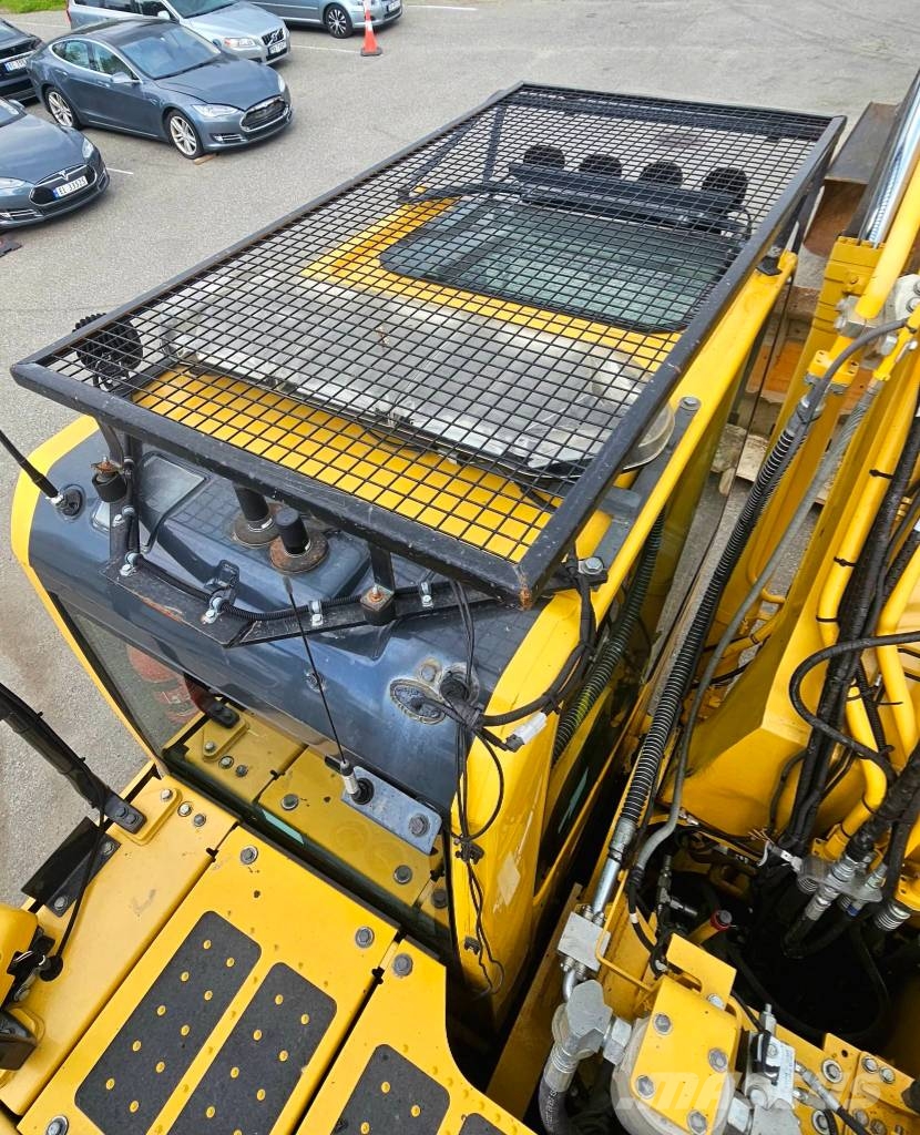 Komatsu PC240LC-11E0 Εκσκαφείς με ερπύστριες
