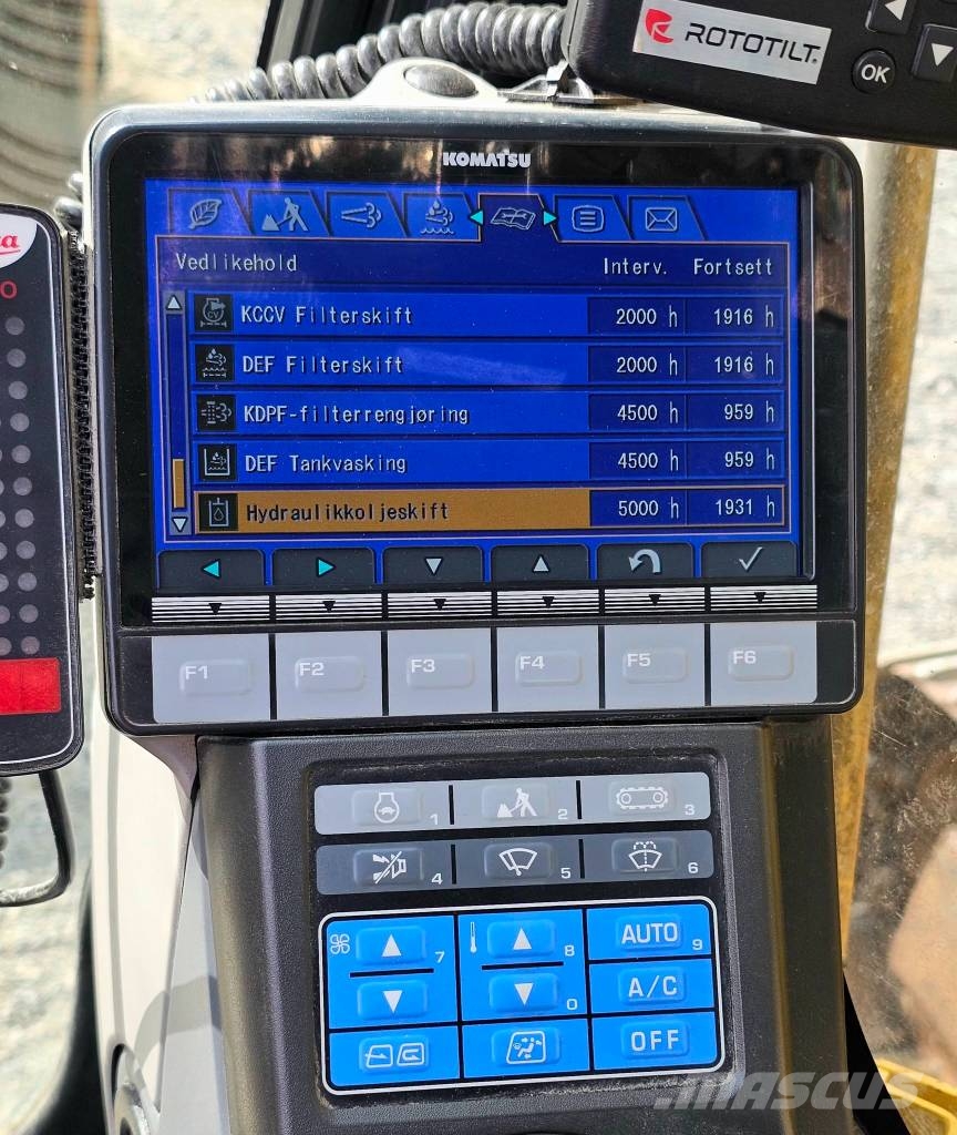 Komatsu PC240LC-11E0 Εκσκαφείς με ερπύστριες