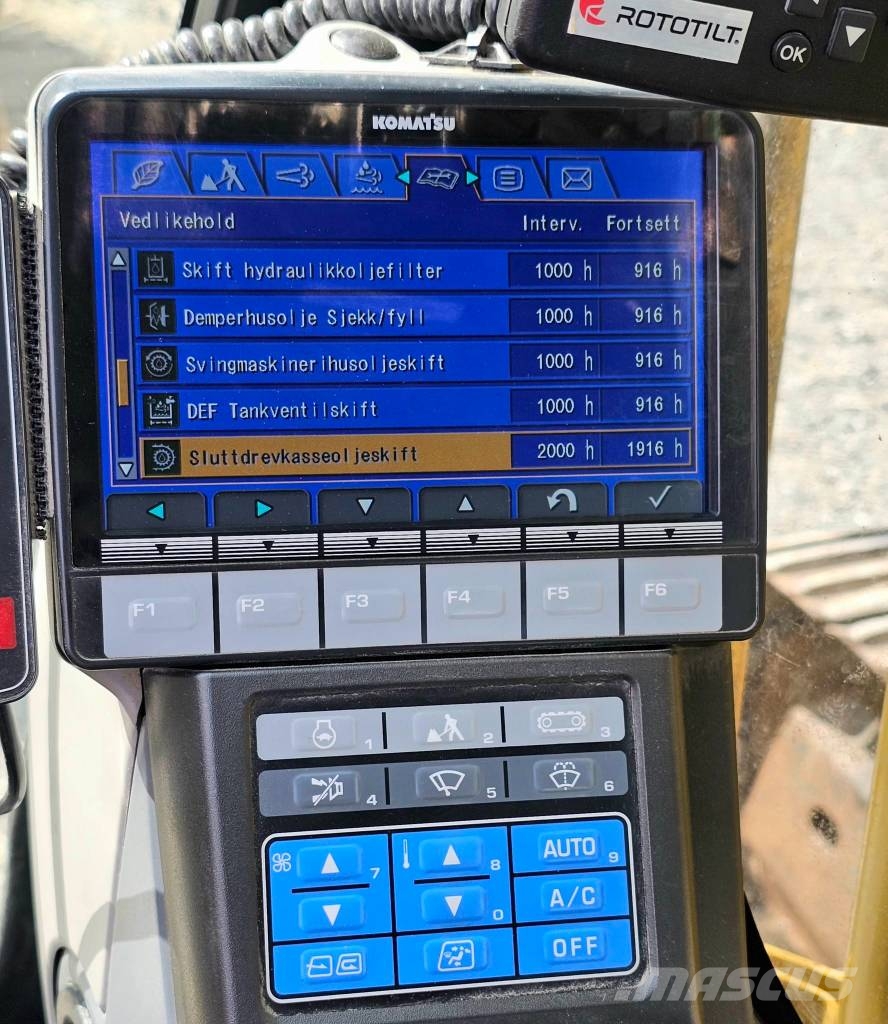 Komatsu PC240LC-11E0 Εκσκαφείς με ερπύστριες