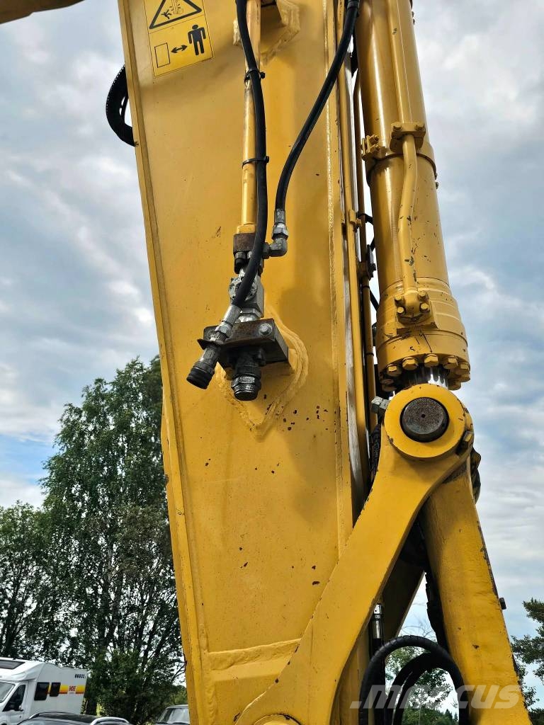 Komatsu PC240LC-11E0 Εκσκαφείς με ερπύστριες