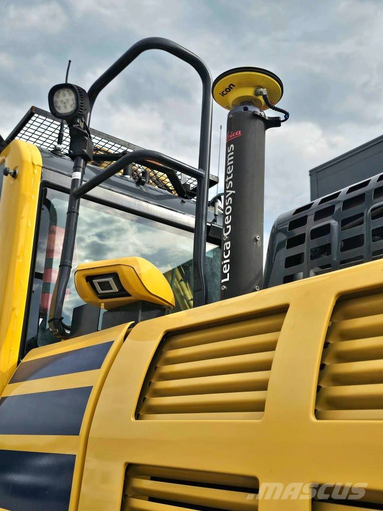 Komatsu PC240LC-11E0 Εκσκαφείς με ερπύστριες