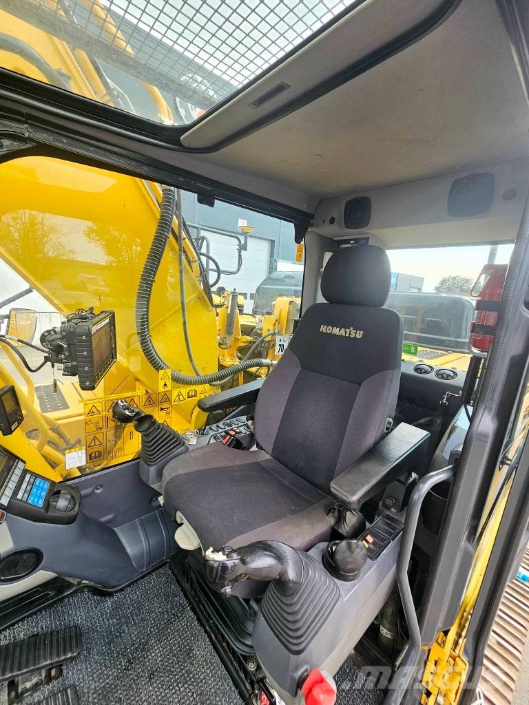 Komatsu PC240LC-11E0 Εκσκαφείς με ερπύστριες