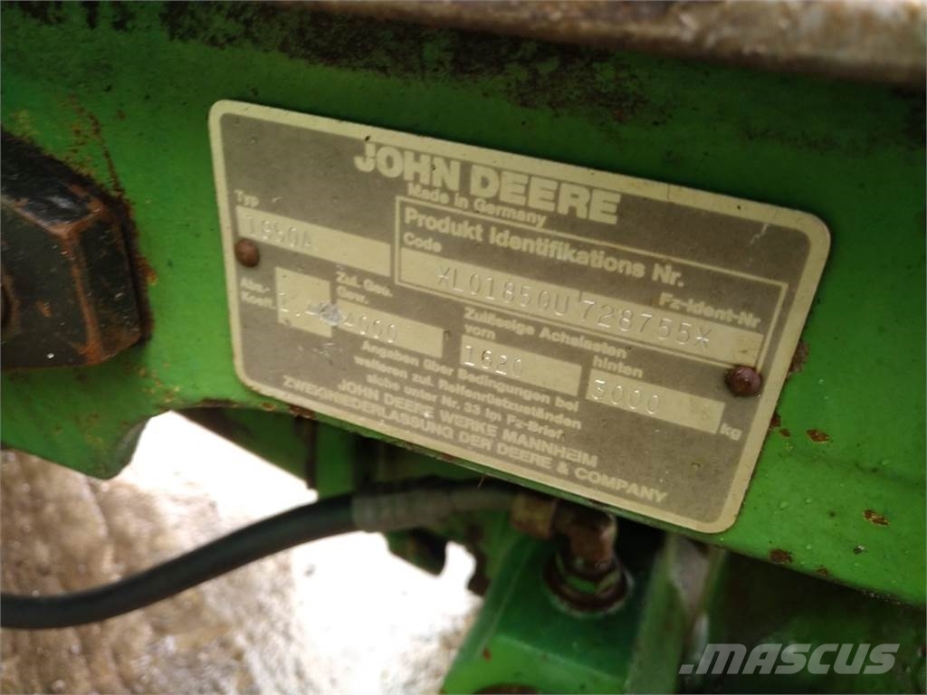 John Deere 1850 Трактора