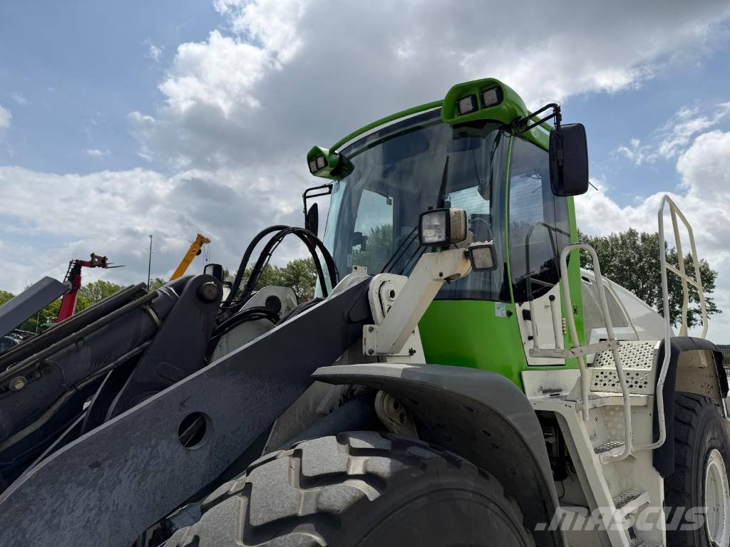 Liebherr L 556 2plus2 Wielladers