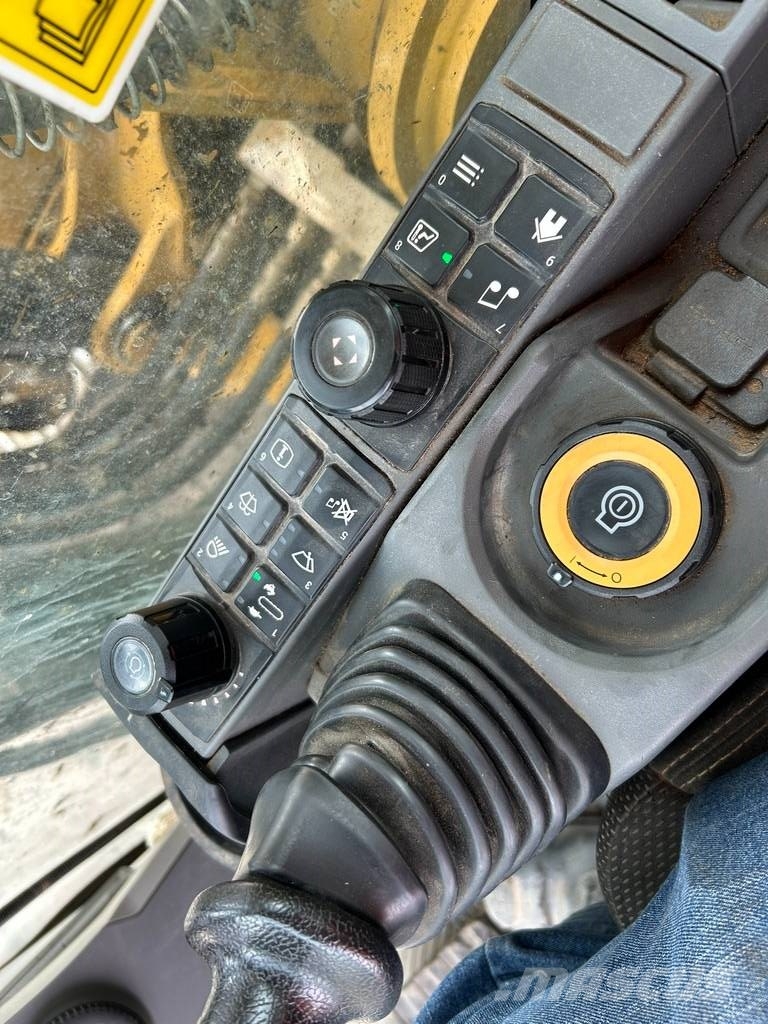 CAT 313 2D HSR - 07 Crawler excavators