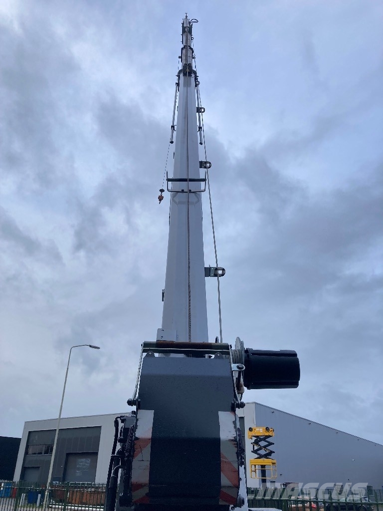 Böcker AHK 27/1200 Easyline Mobiilinosturit