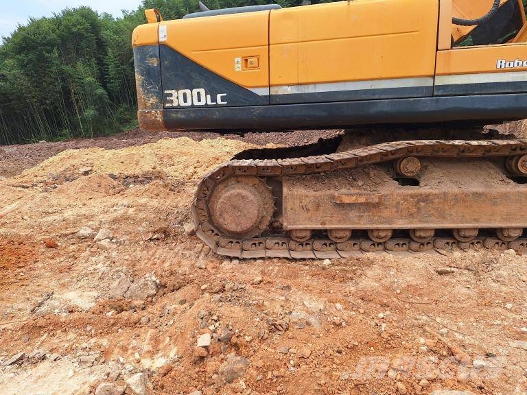 Hyundai Robex 300 LC 대형 굴삭기 29톤 이상