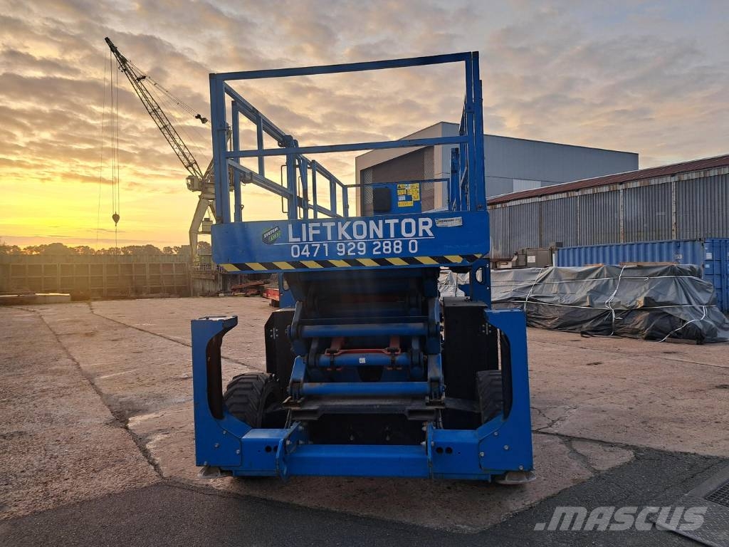 Genie GS 4390 RT Ollós emelők