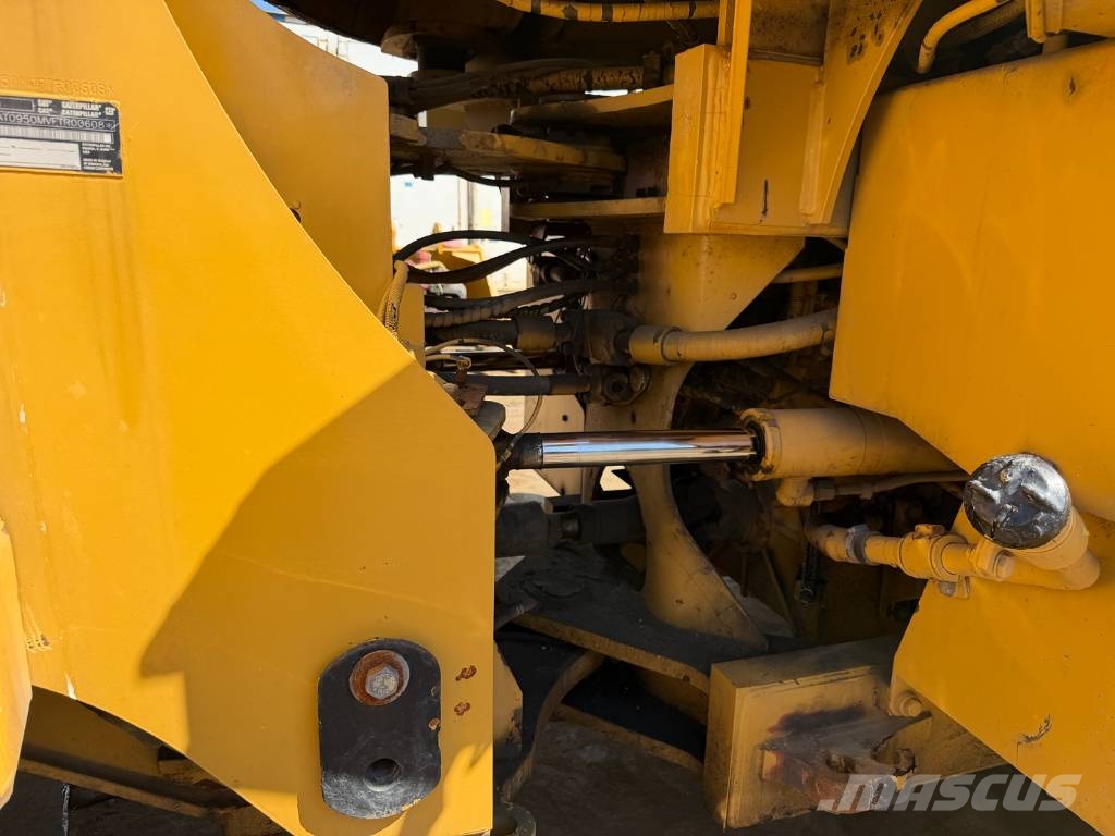 CAT 950 M Pyöräkuormaajat