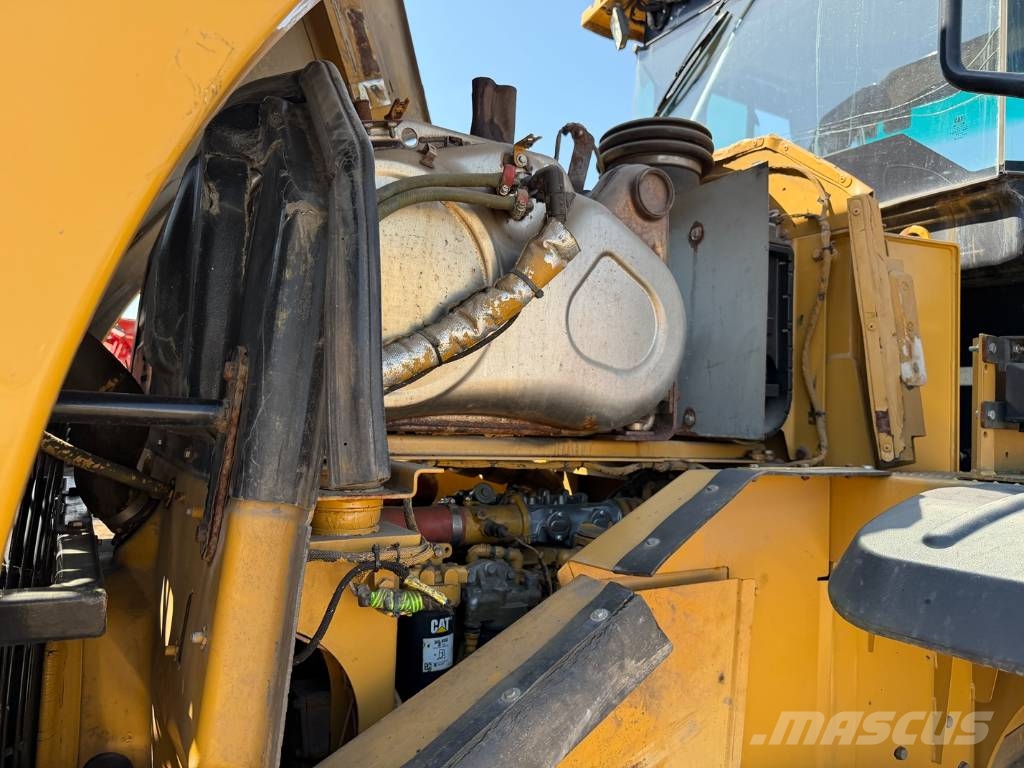 CAT 950 M Pyöräkuormaajat