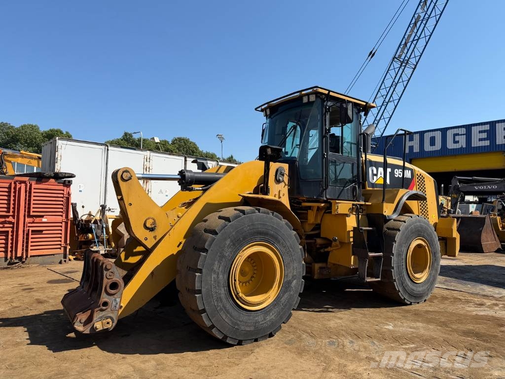 CAT 950 M Pyöräkuormaajat