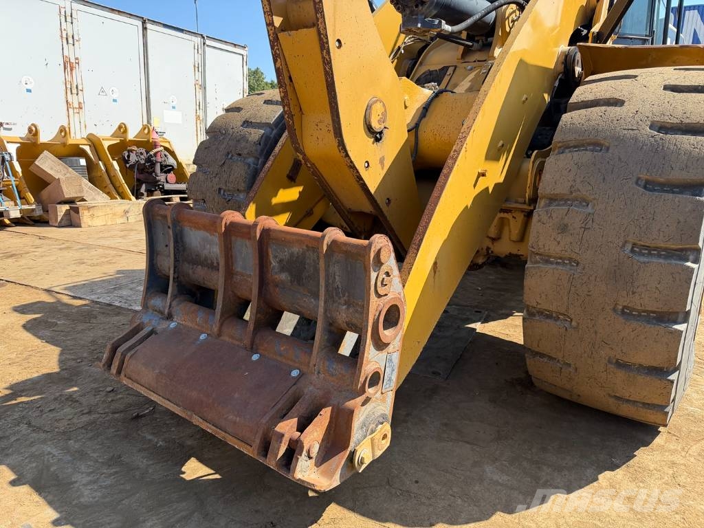 CAT 950 M Pyöräkuormaajat