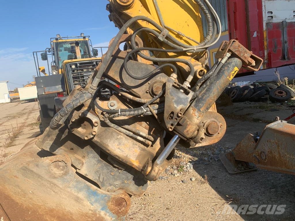 Komatsu PW180-E0+Engcon Rototilt Mobilbagger