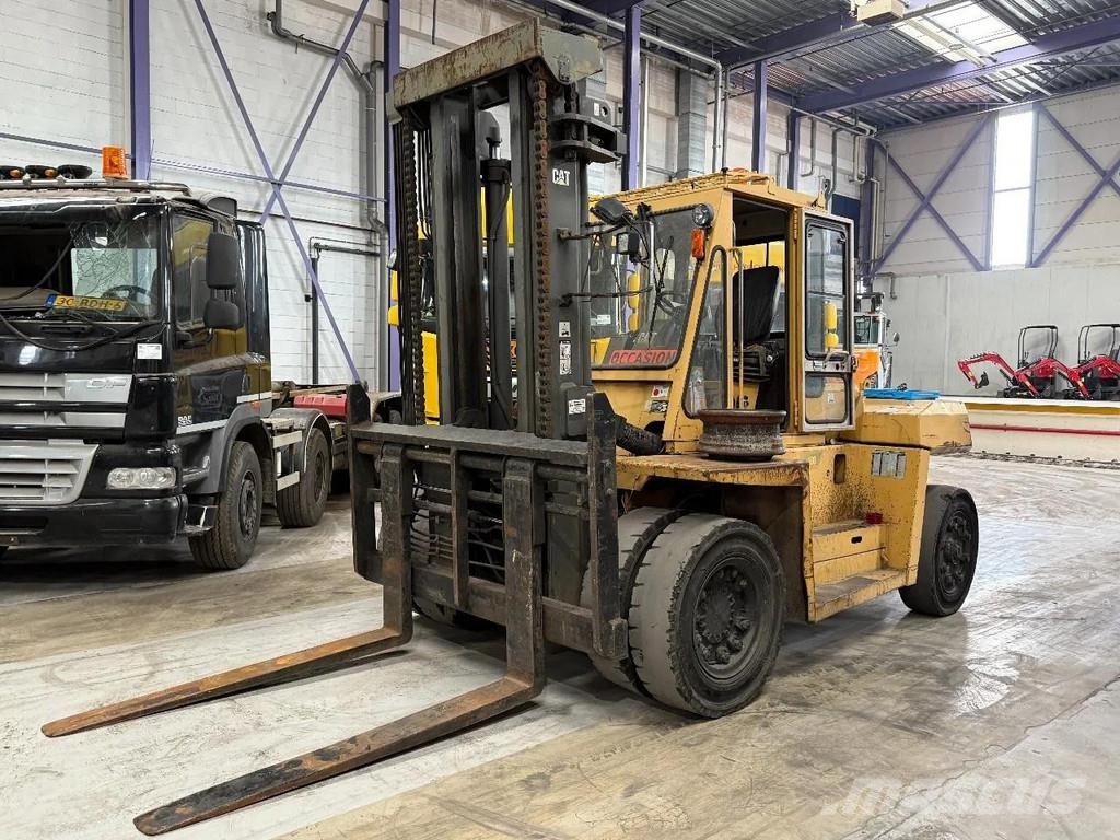 CAT DP100 - ONLY 7.579 HOURS! + NL REGISTRATION! Stivuitor diesel