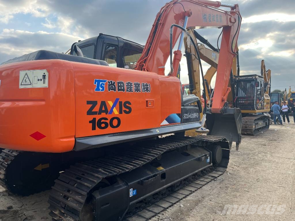 Hitachi ZX 160 中型挖掘机