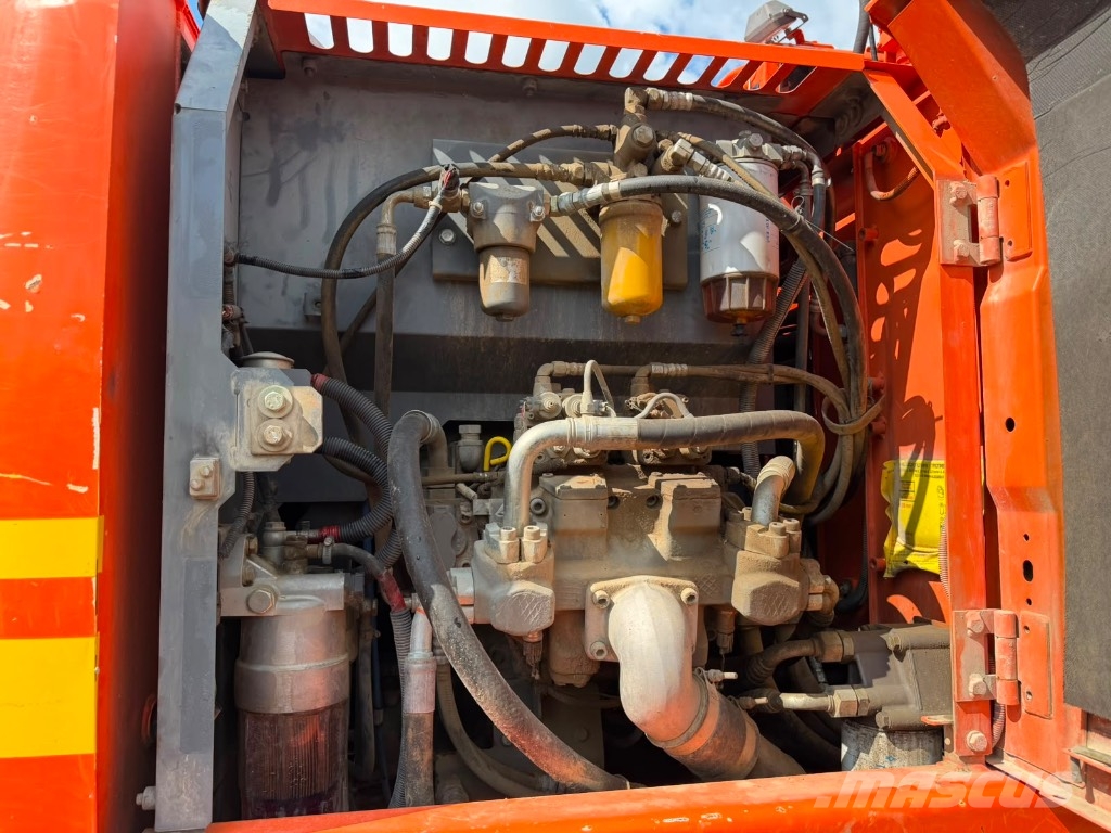 Hitachi ZX 140 W-3 Εκσκαφείς με τροχούς - λάστιχα