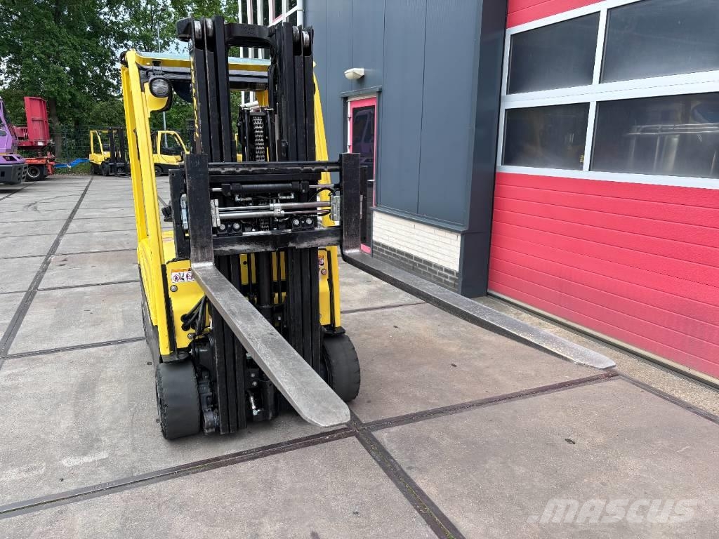 Hyster J2.0 XN LWB 2000 kg triplo/sideshift/ spreader Elektrische heftrucks