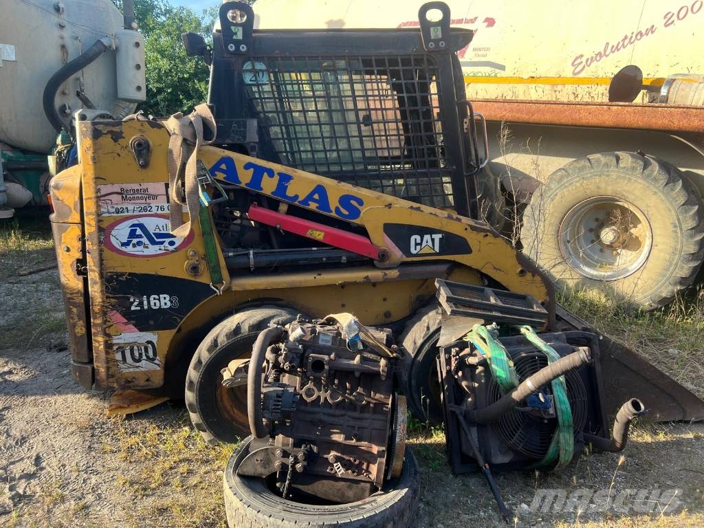 CAT 216 B 3 Kabinen