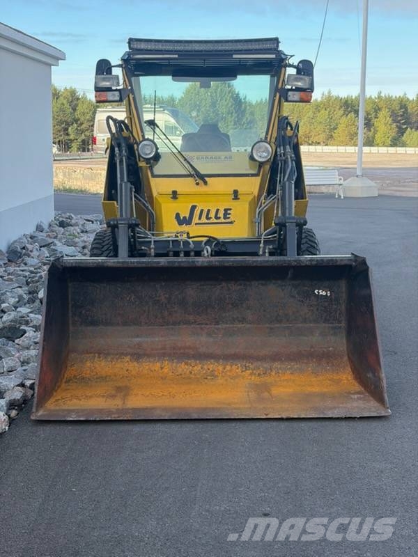 Wille 445 Iekrāvēji uz riteņiem