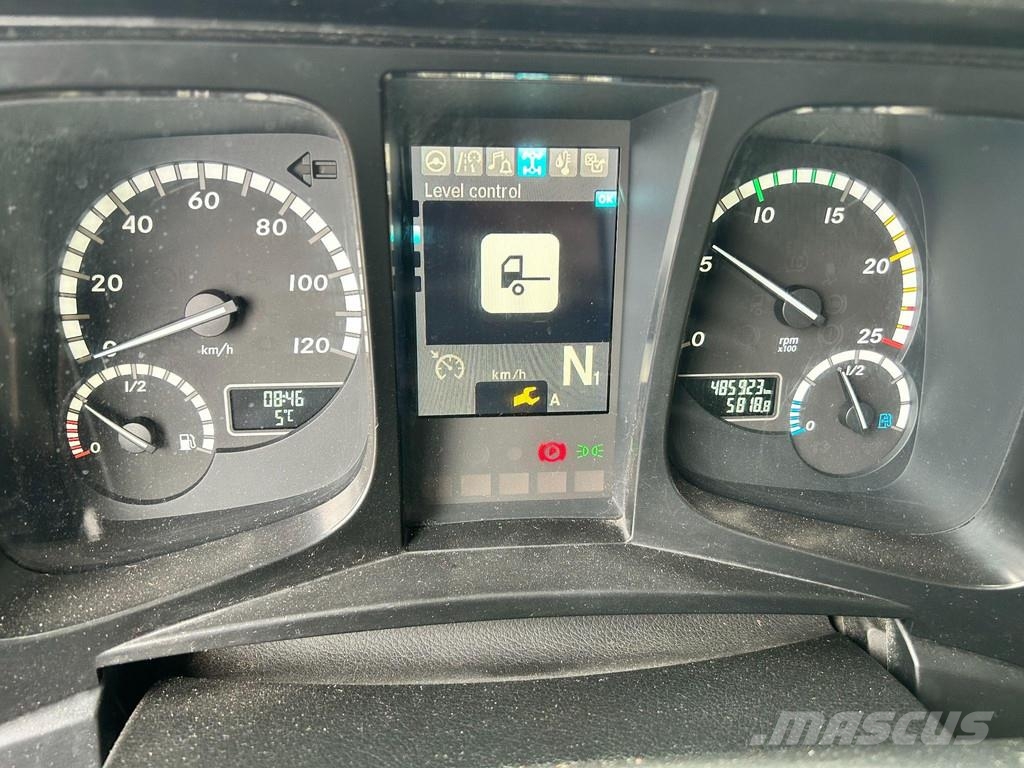 Mercedes-Benz AROCS 3253 8X4*4 EURO6 + 3 SIDE TIPPER Bañeras basculantes usadas