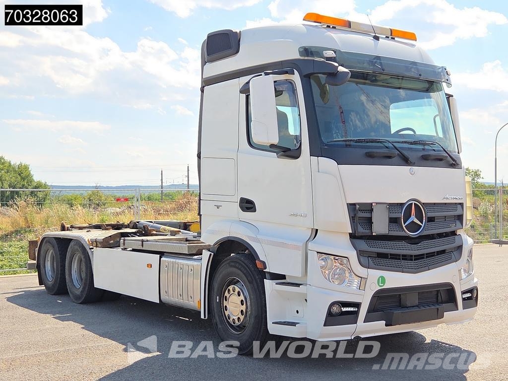 Mercedes-Benz Actros 2545 6X2 Palfinger 22t Hooklift Retarder Li Camiones polibrazo