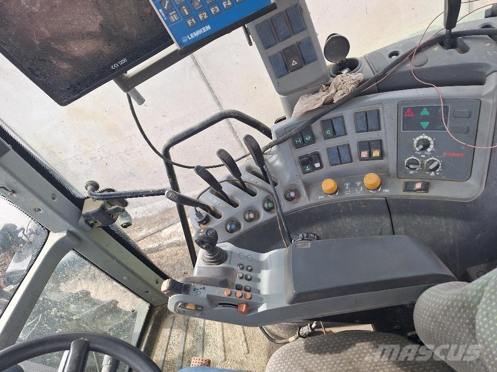 CLAAS ARION 640 Traktorji