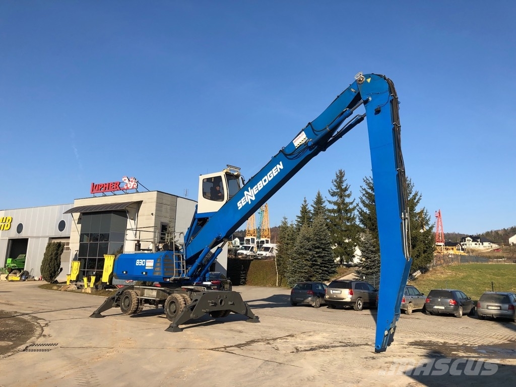 Sennebogen 830 Bageri za manipuliranje materijalom / otpadom