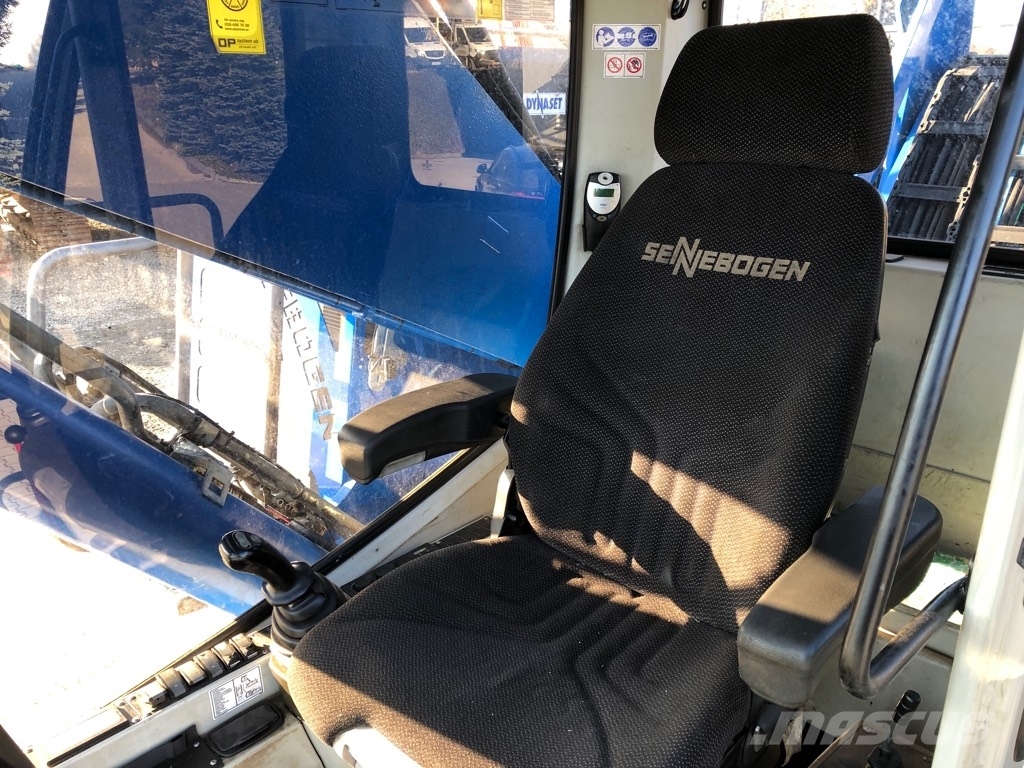 Sennebogen 830 Bageri za manipuliranje materijalom / otpadom