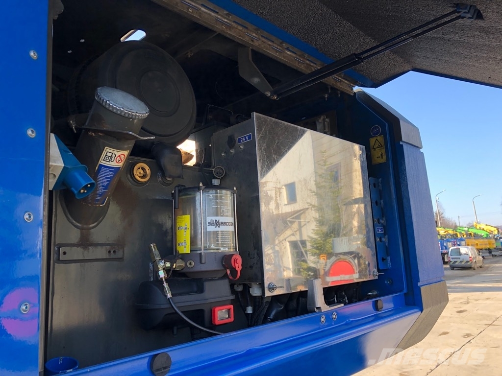 Sennebogen 830 Bageri za manipuliranje materijalom / otpadom