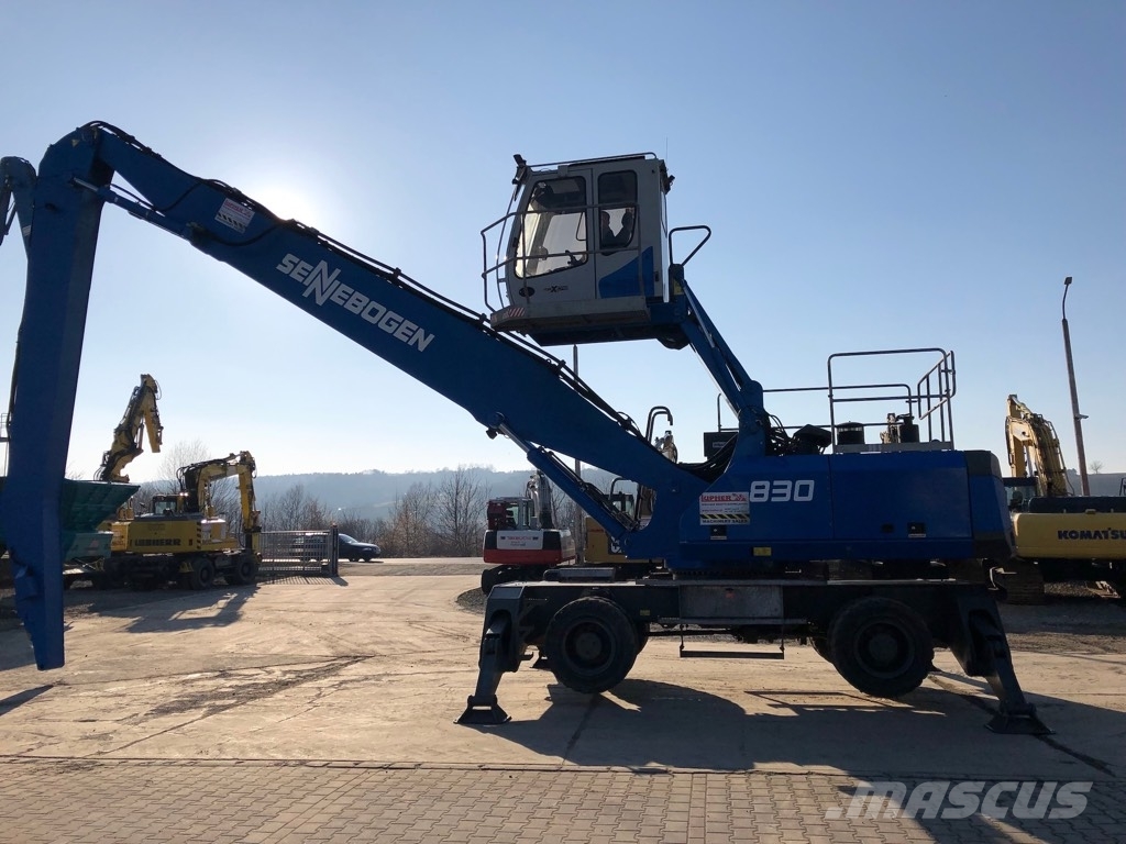 Sennebogen 830 Bageri za manipuliranje materijalom / otpadom