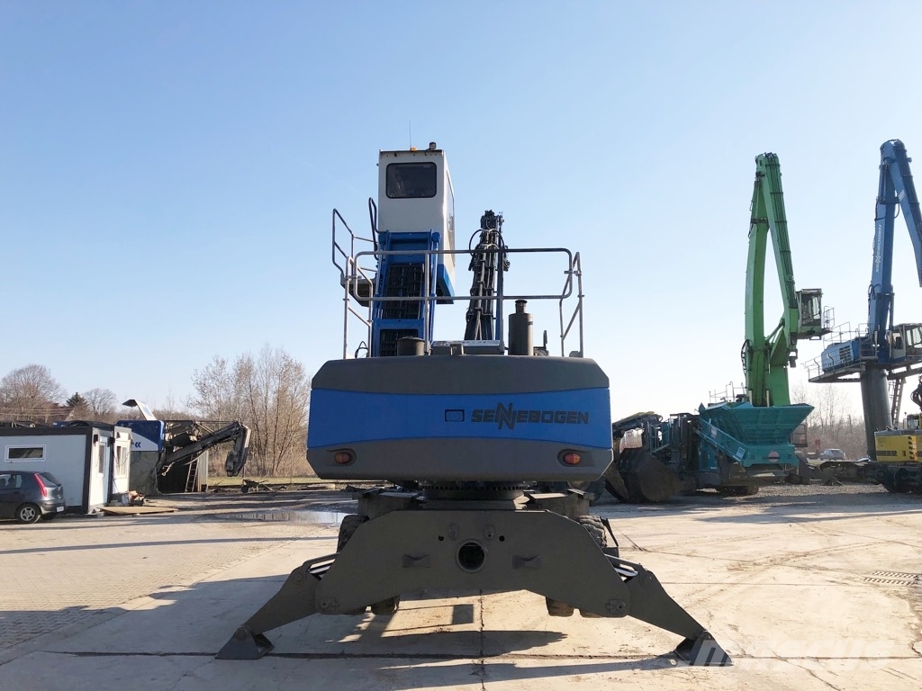 Sennebogen 830 Bageri za manipuliranje materijalom / otpadom