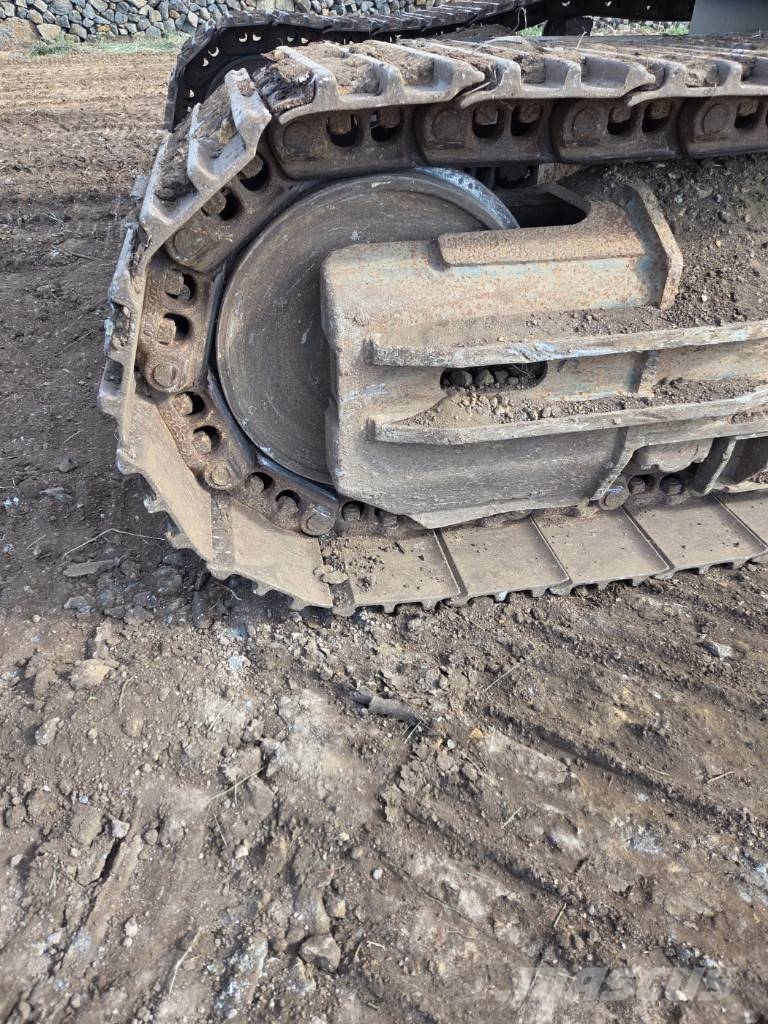 Doosan DX 300 LC-3 履带挖掘机