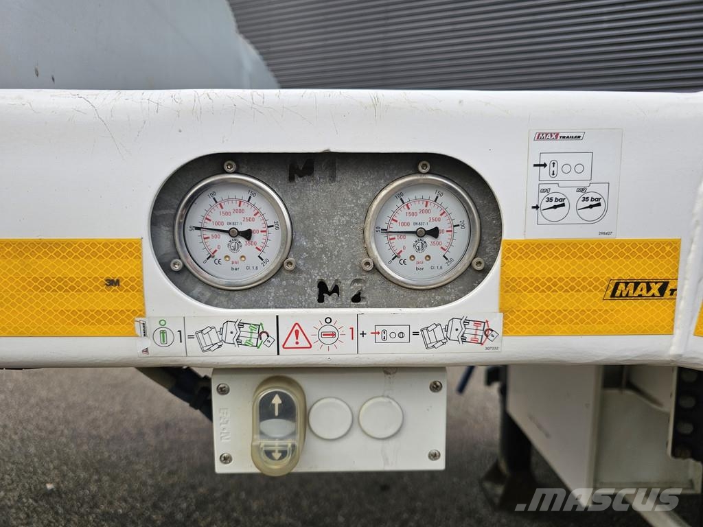 MAX Trailer MAX 110 / 3 X STEERING AXLE / HYDRAULIC RAMP Poluprikolice labudice