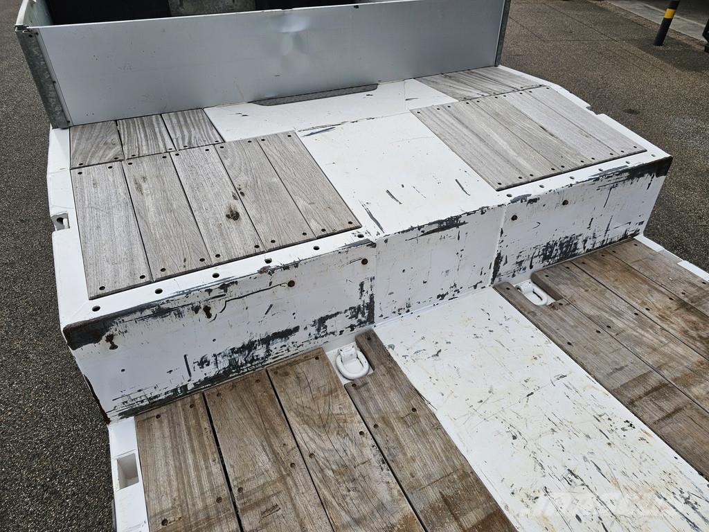 MAX Trailer MAX 110 / 3 X STEERING AXLE / HYDRAULIC RAMP Poluprikolice labudice