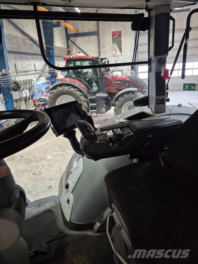 Valtra S394 Tractoare