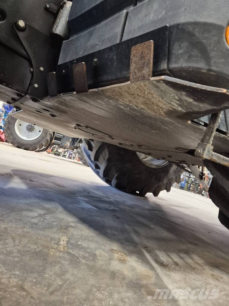 Valtra S394 Tractoare