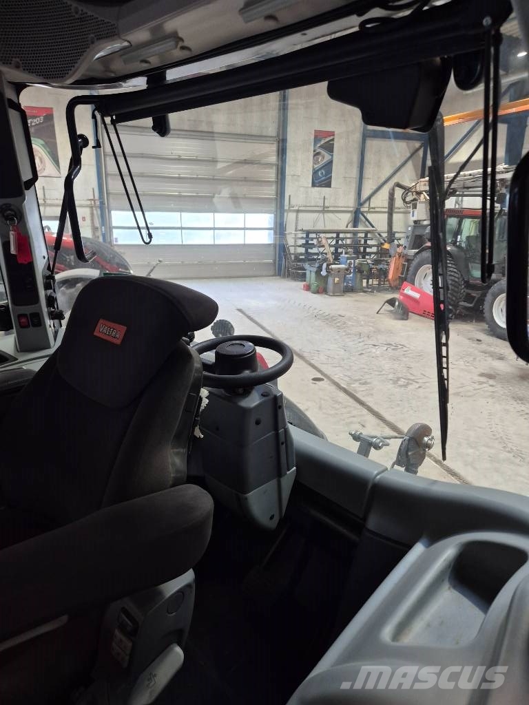 Valtra S394 Tractoare