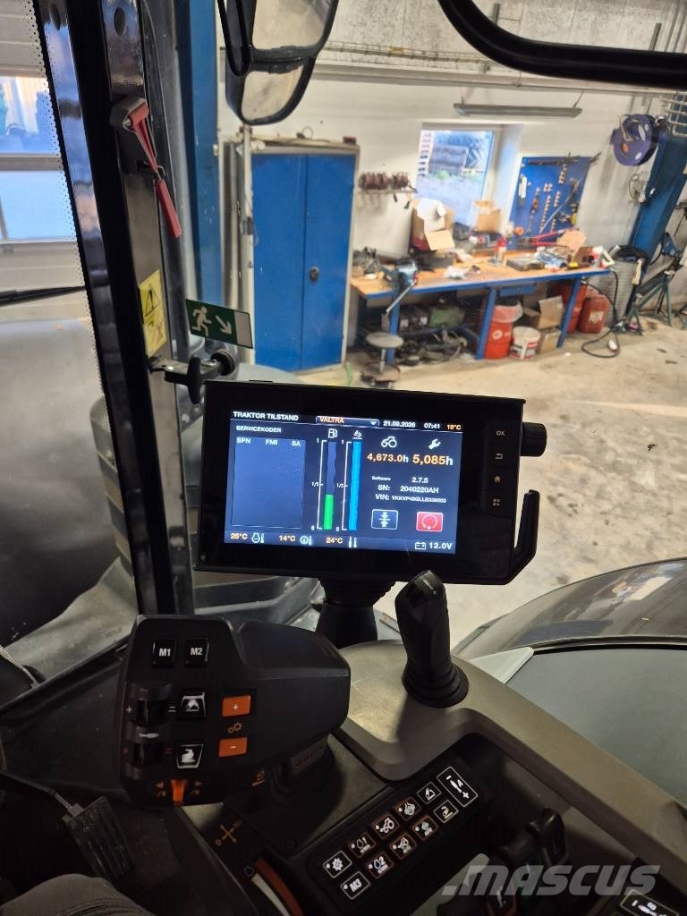 Valtra S394 Tractoare