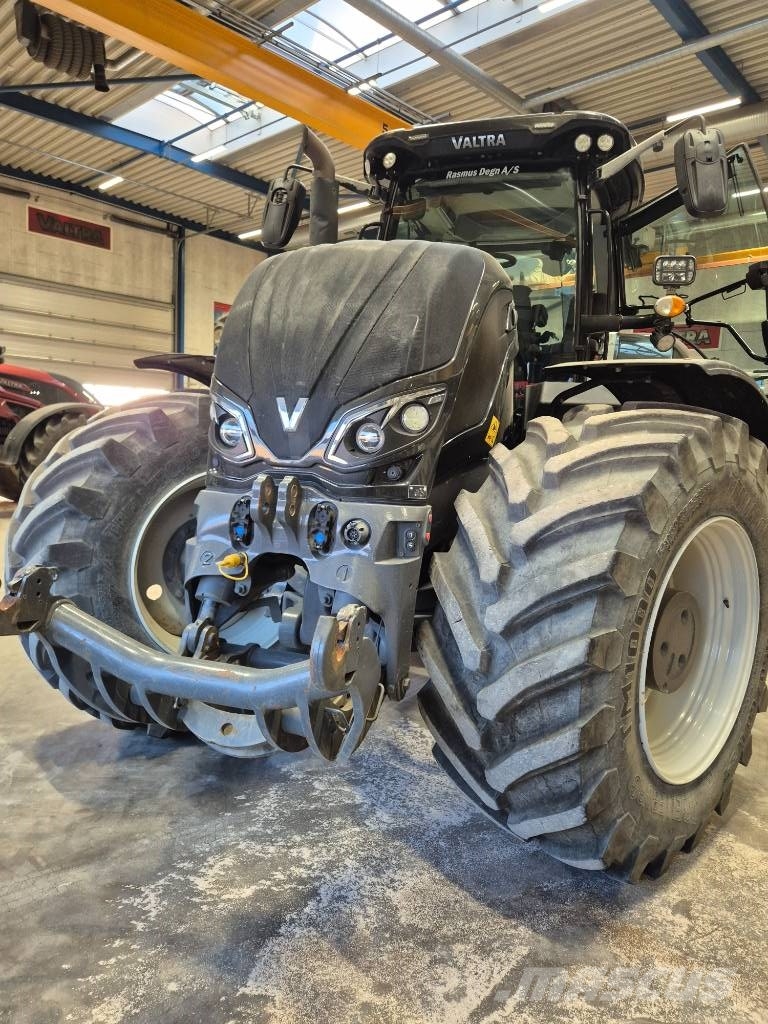 Valtra S394 Tractoare