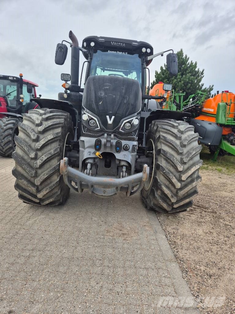 Valtra S394 Tractoare