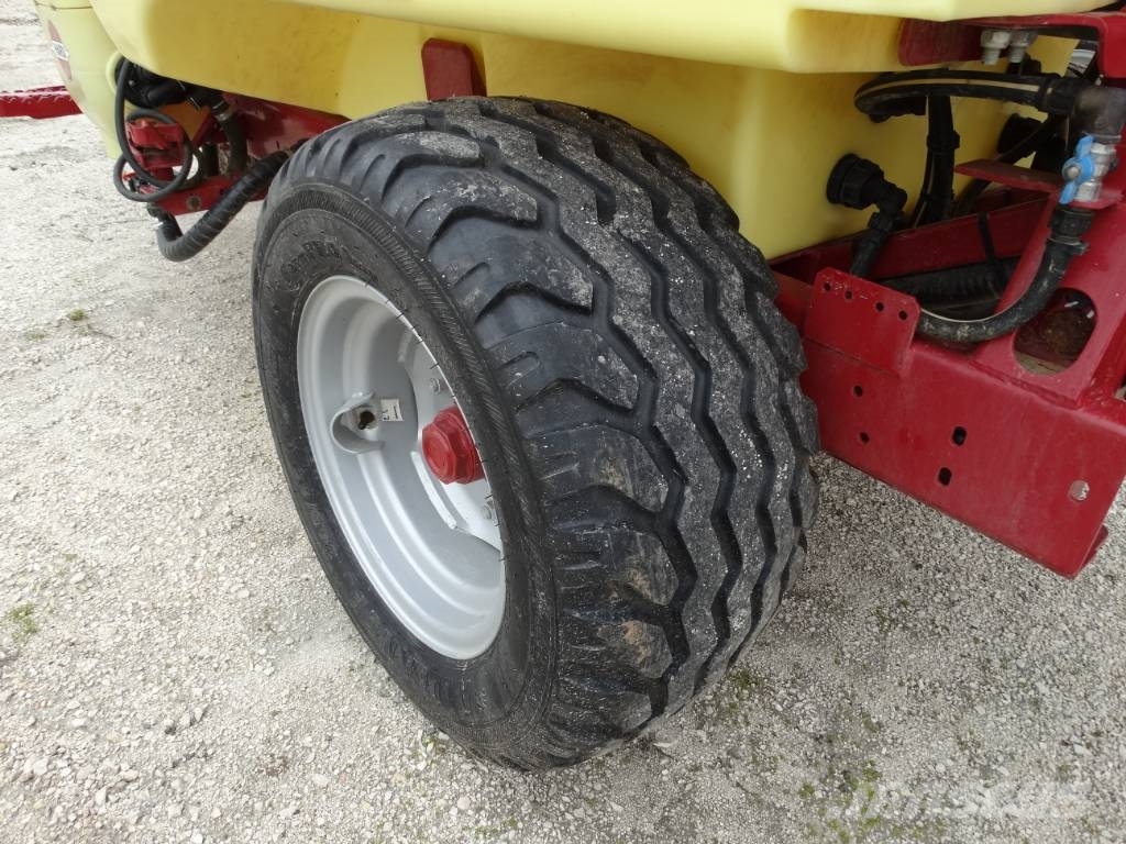 Hardi Zaturn Plus 2000 Прицепные опрыскиватели