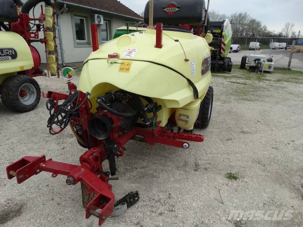 Hardi Zaturn Plus 2000 Прицепные опрыскиватели