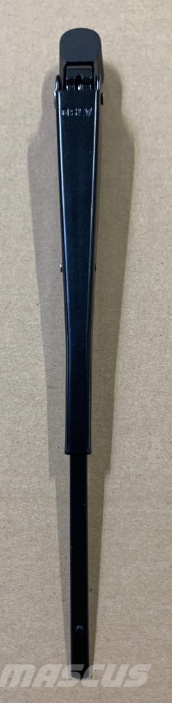 Same Wiper arm 0.010.1825.0, 001018250 驾驶室与内部