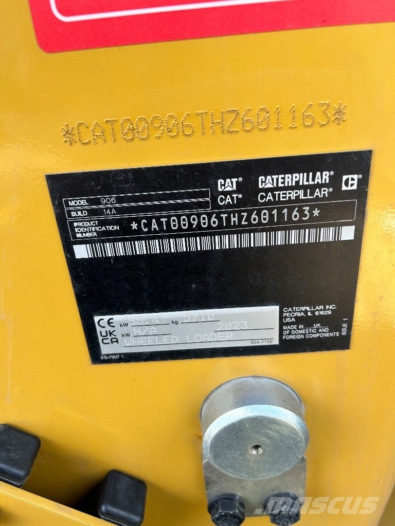 CAT 906 Фронтальні навантажувачі